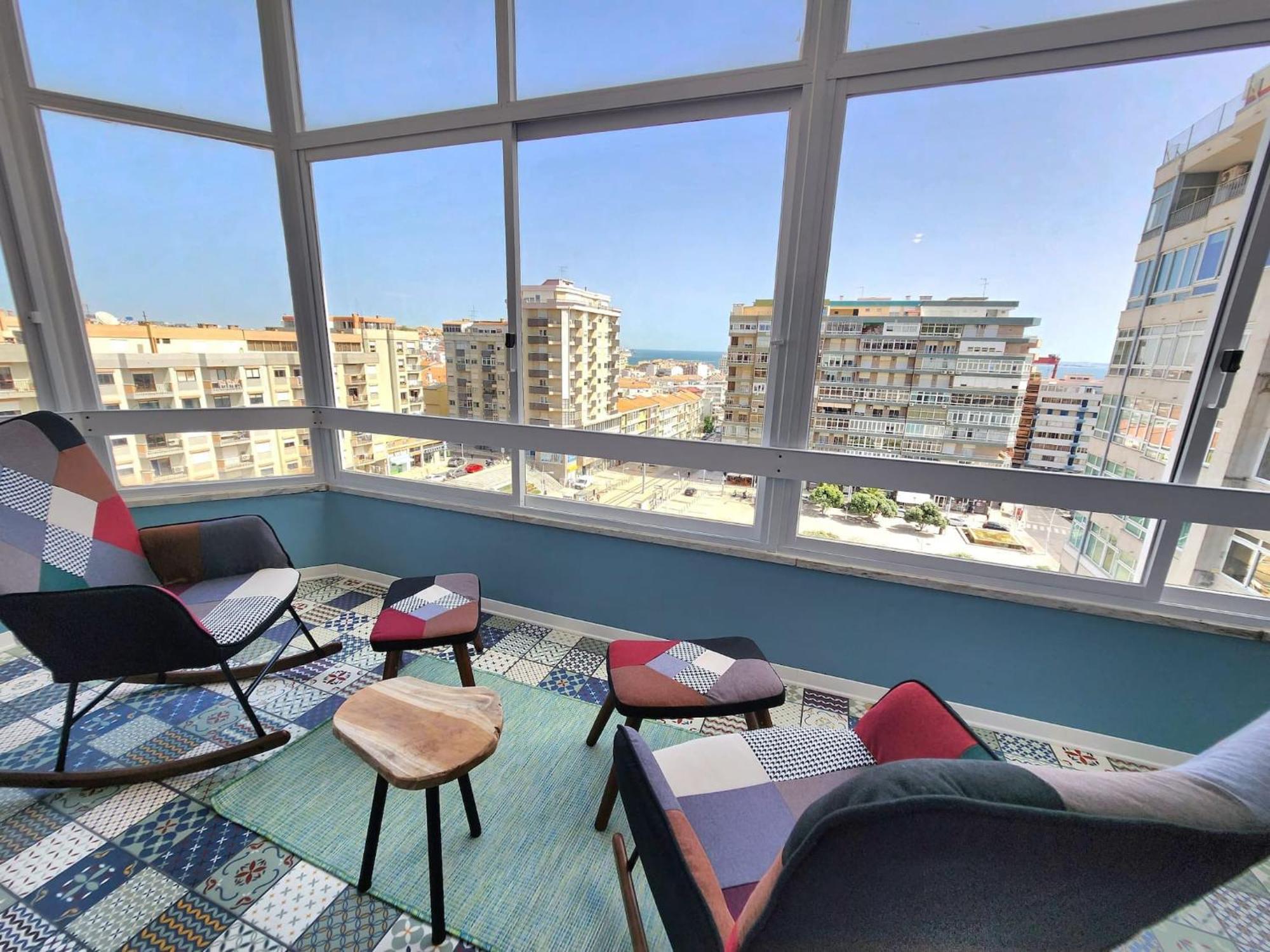 Cozy Apartment In Central Almada W Swing Chairs Exterior photo