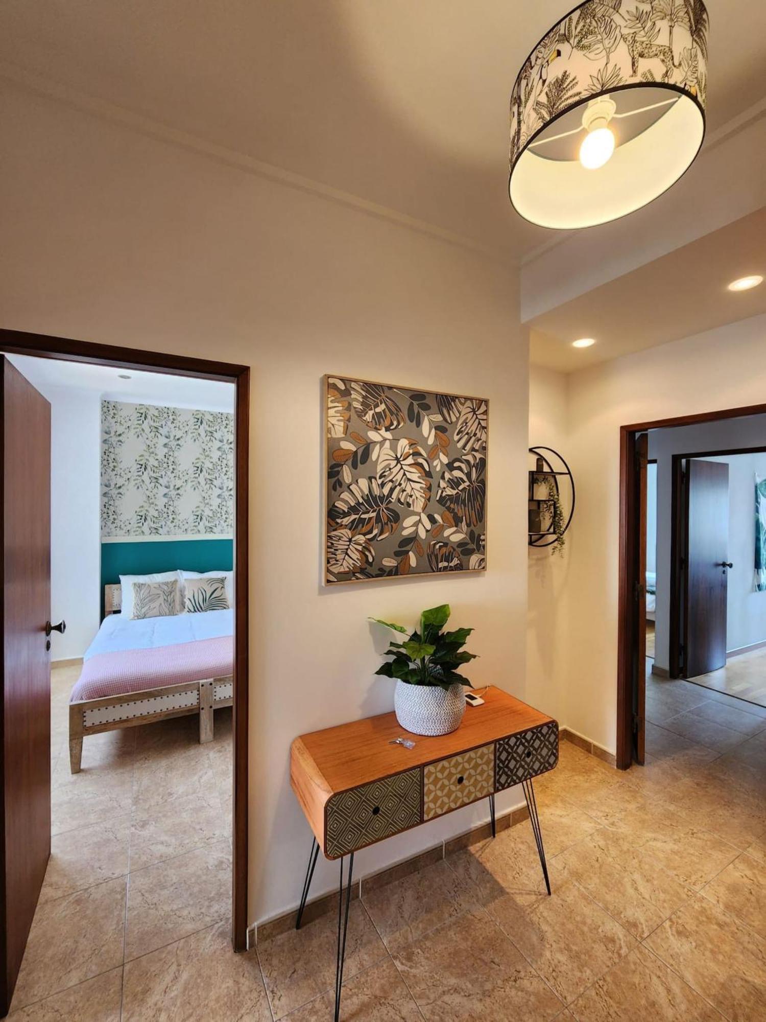 Cozy Apartment In Central Almada W Swing Chairs Exterior photo